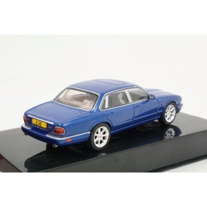 Jaguar XJ8 1998 [ X308 ]