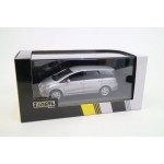 Mitsubishi Grandis 2003