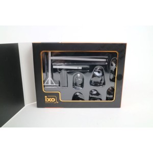 Pitstop Mechanic Set with 6 Figures + Post and Cables