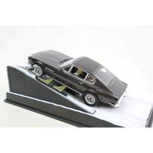 Aston Martin V8 Vantage ''The Living Daylights'' 007