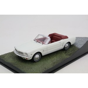 Ford Mustang Covertible ''Goldfinger'' 007