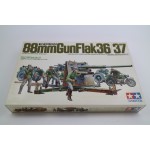 German 88mm Gunflak 36/37 + 9 Figuren + Zündapp KS750